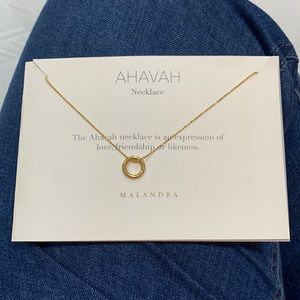 Gold colored circle necklace